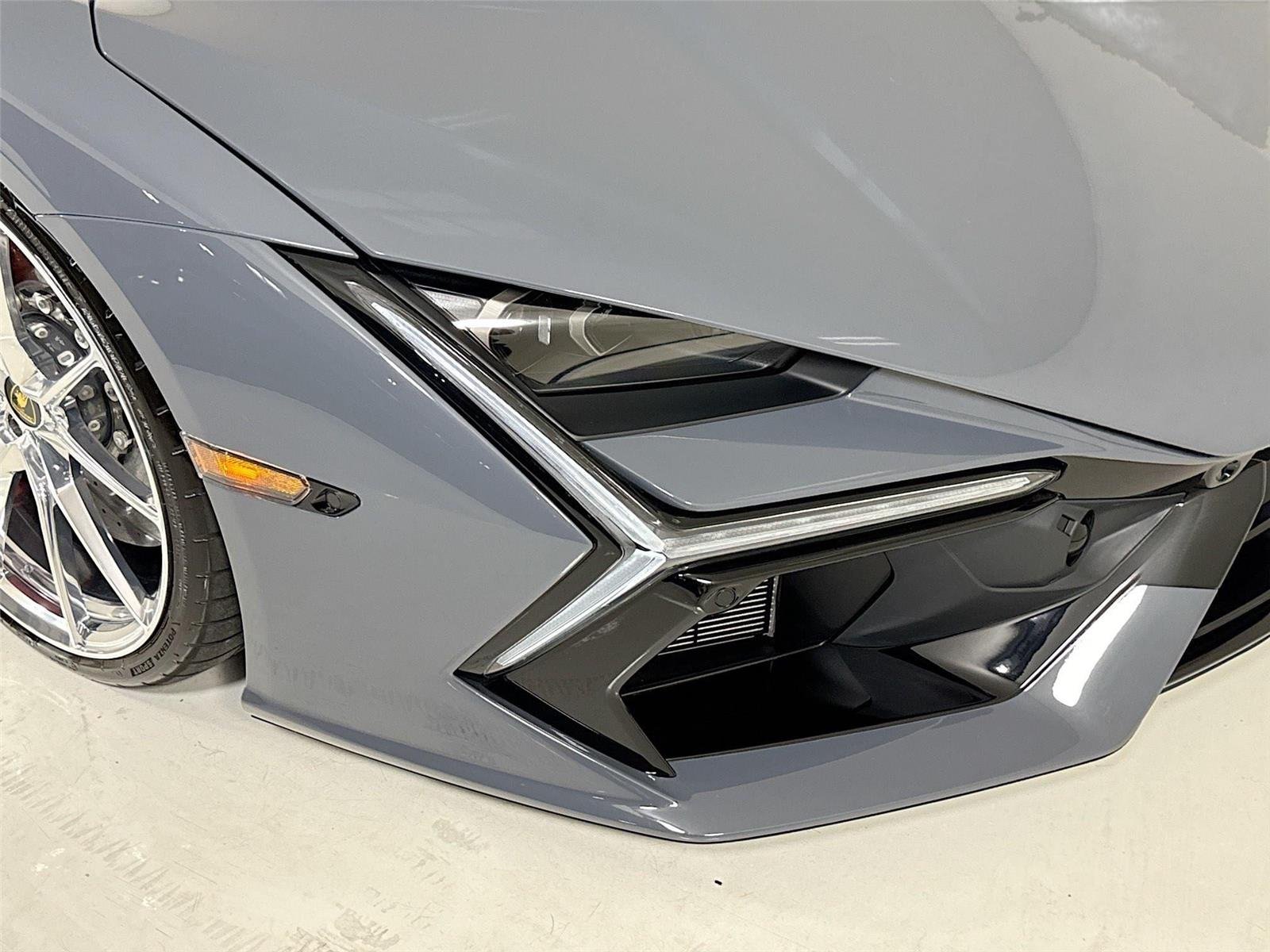 Used 2025 Grigio Telesto Metallic Lamborghini  image 34
