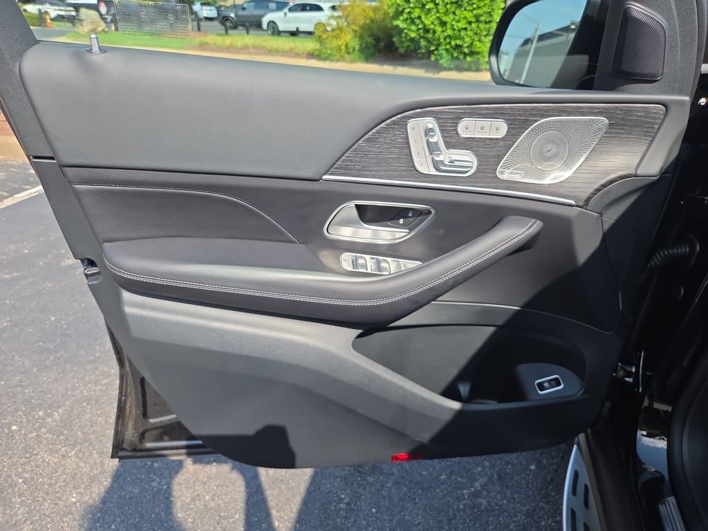 Certified Used 2026 Black Mercedes-Benz GLS 450 image 11
