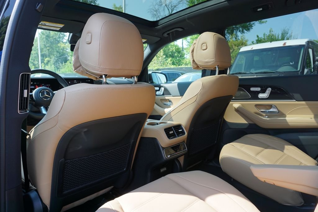 New 2026 Black Mercedes-Benz GLS 450 image 23