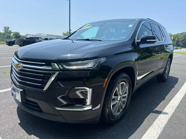 2022 Chevrolet Traverse LT Cloth