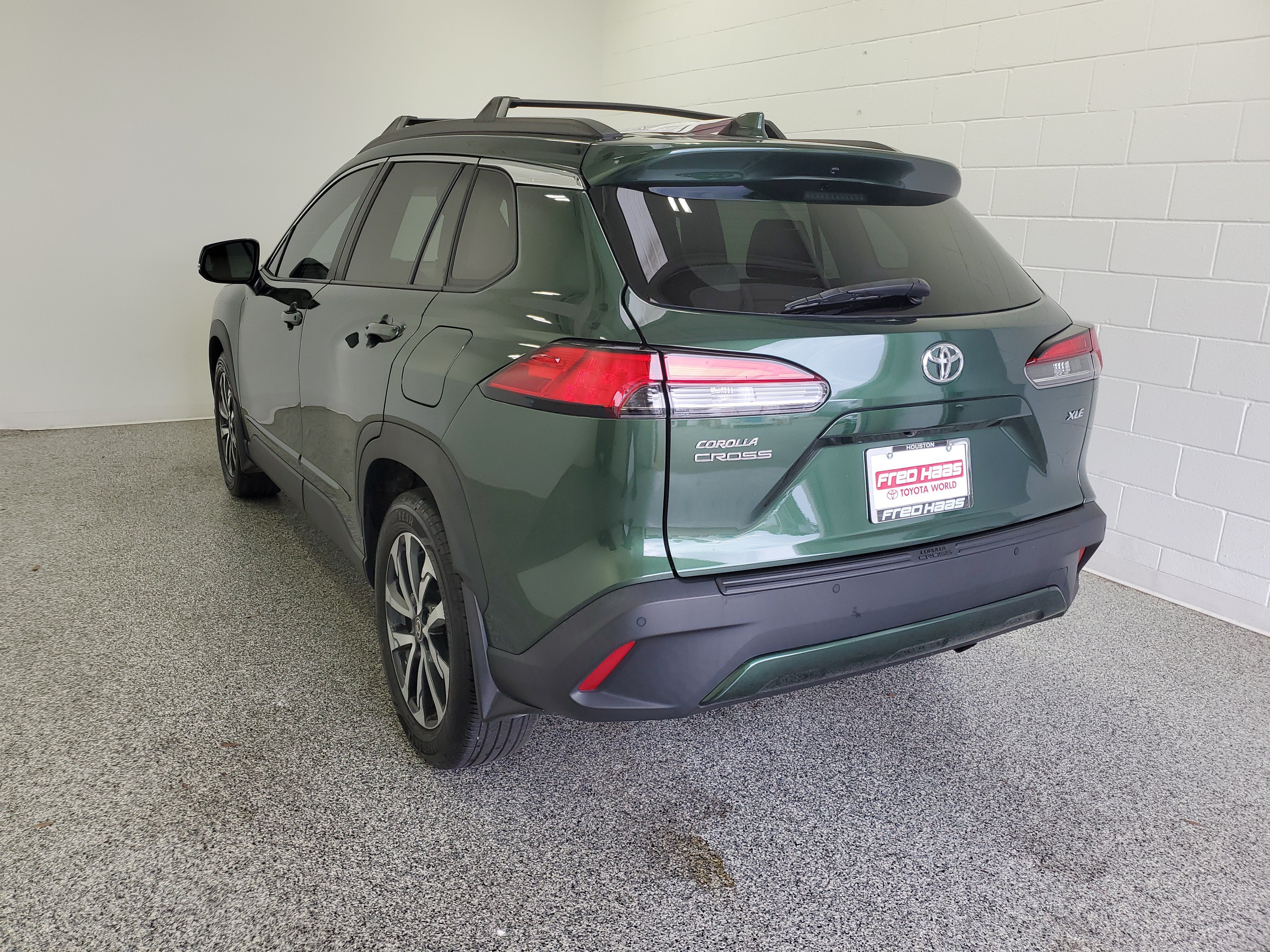 Used 2024 Green Toyota XLE image 6