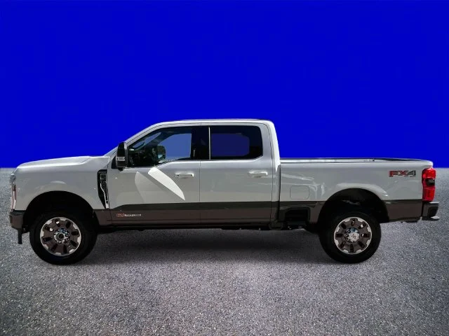 New 2027 Star White Metallic Tri-Coat Ford F-350® King Ranch® image 6