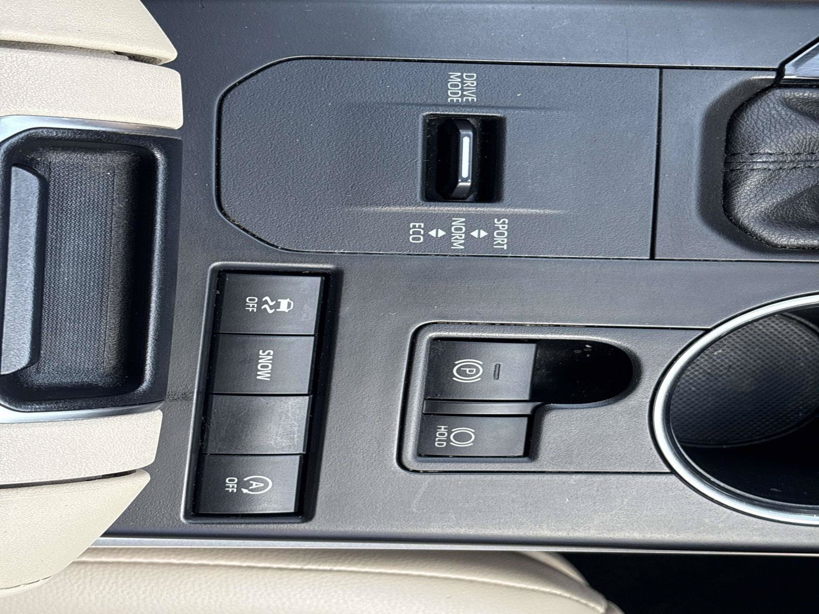 Used 2021 Black Toyota XLE image 22