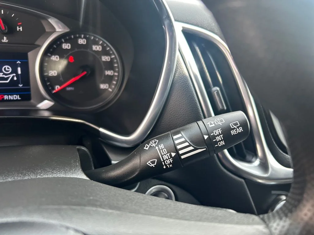 Used 2021 Gray Chevrolet LT image 17