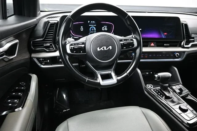 Used 2023 Black Kia X-Line image 16