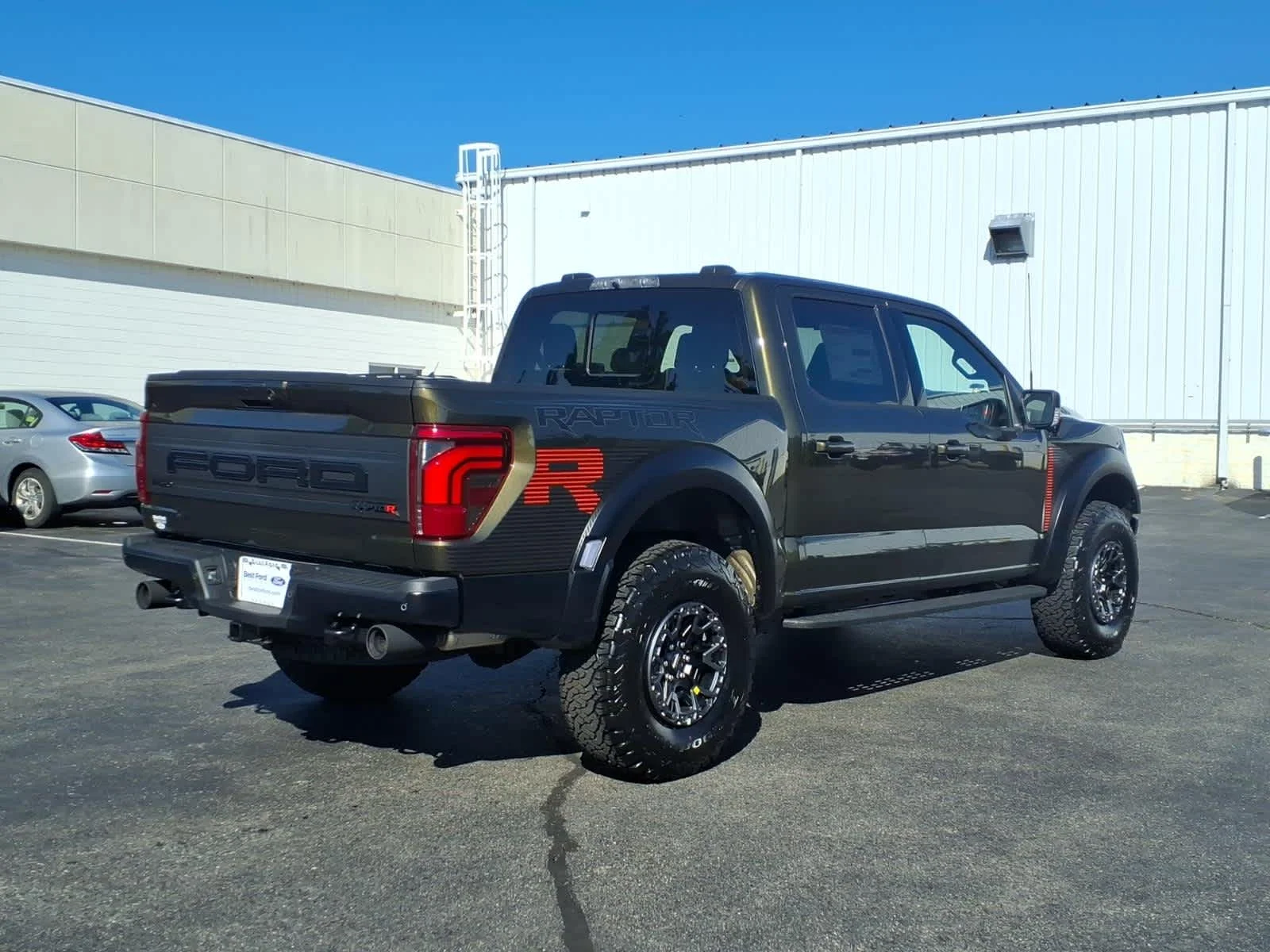 New 2026 Shelter Green Ford Raptor R image 4