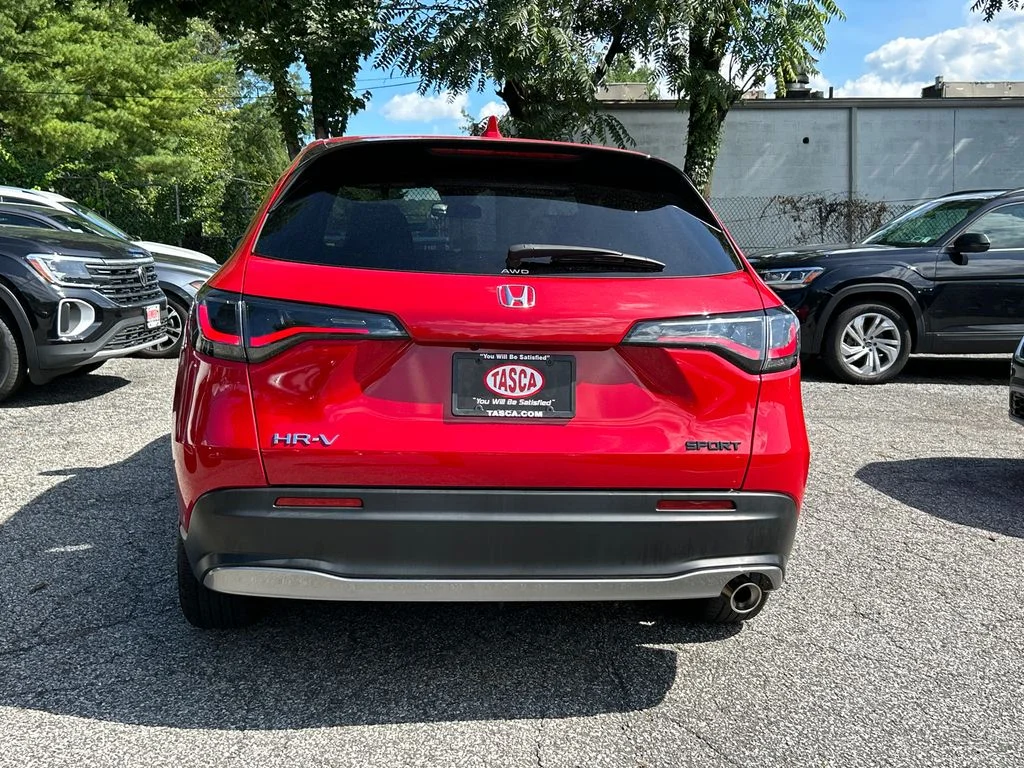 Used 2024  Honda Sport image 3