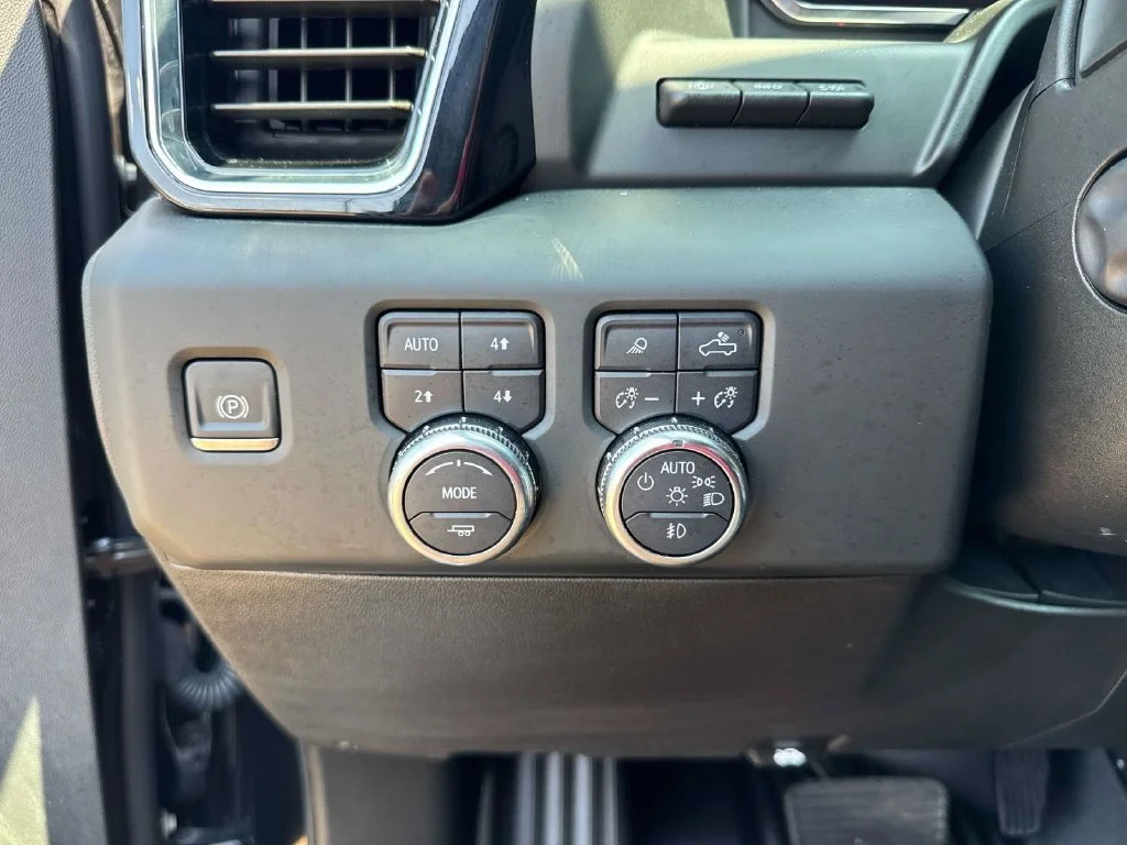Used 2024 Black GMC Denali image 33