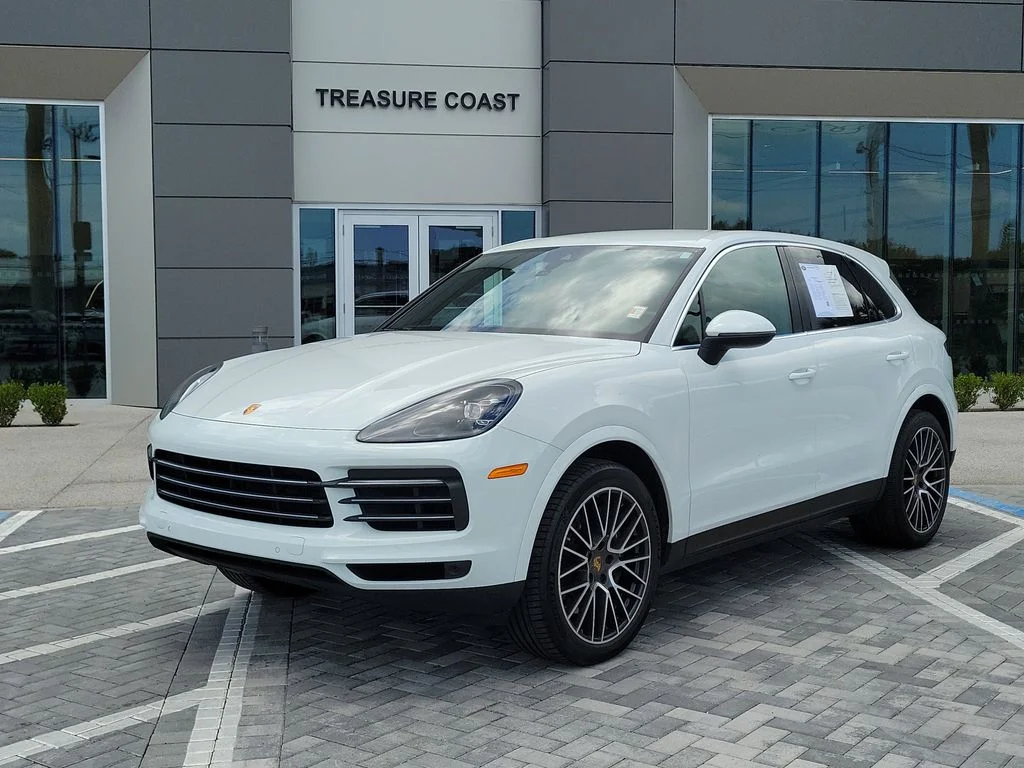 2022 Porsche Cayenne -'s photo