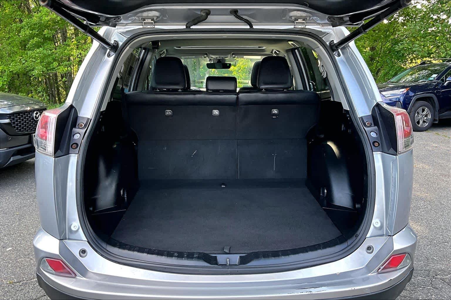 Used 2018 Silver Sky Metallic Toyota Limited image 32