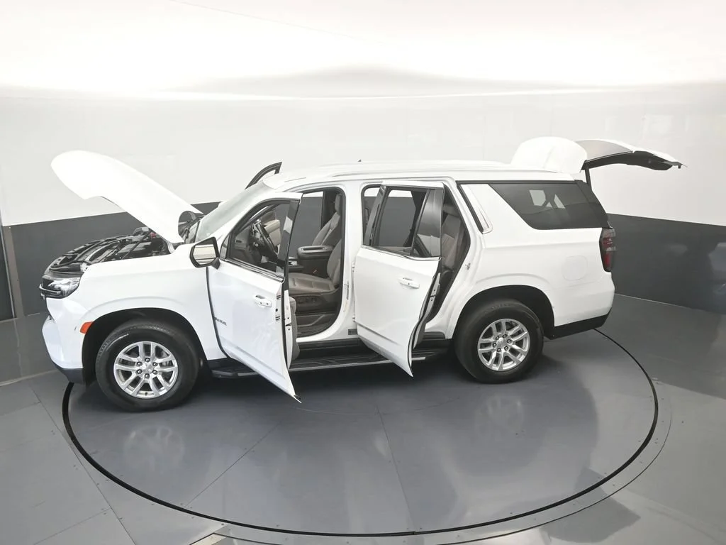 Used 2024 Summit White Chevrolet LT image 63