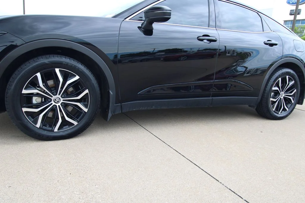 Used 2023 Black Toyota XLE image 10