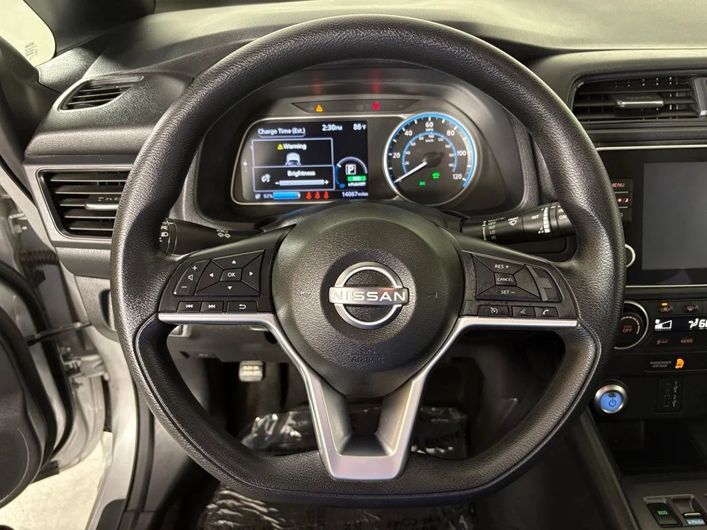 Used 2025 Silver Nissan S image 19