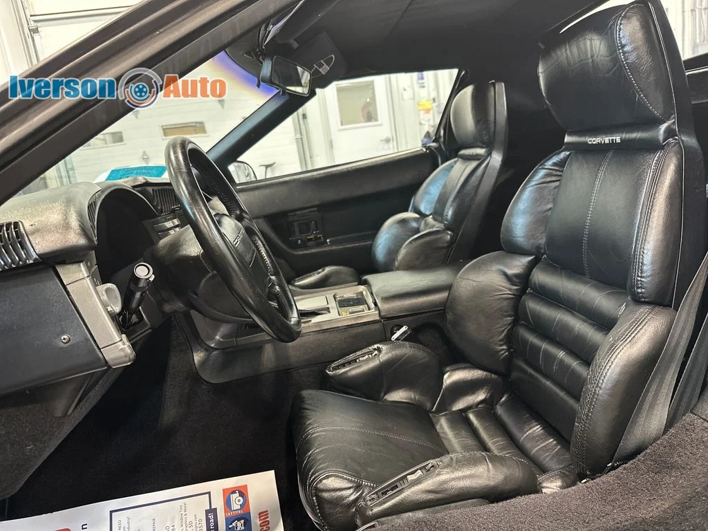 Used 1990 Black Chevrolet Base image 15