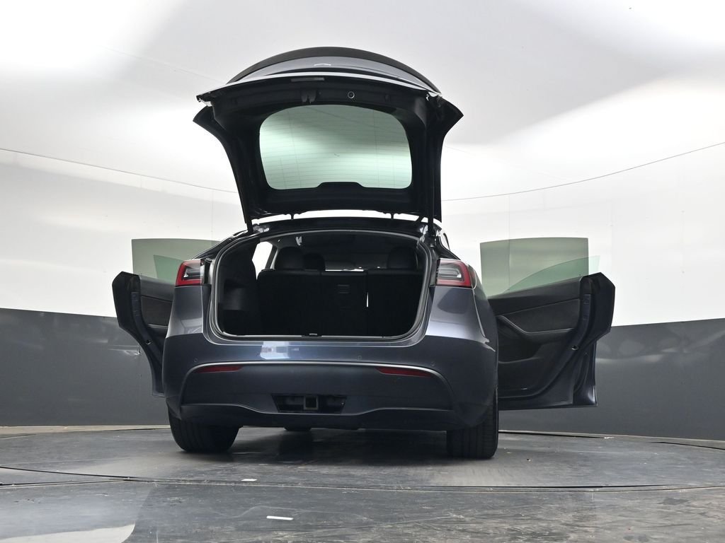 Used 2020  Tesla Performance image 46