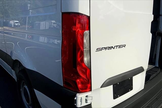 New 2026 Arctic White Mercedes-Benz Cargo 144 WB image 13