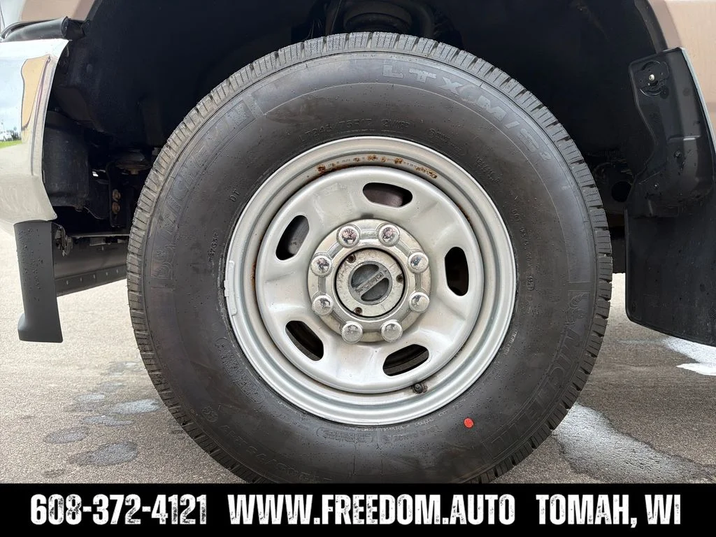 Used 2021 Stone Gray Metallic Ford XL image 23