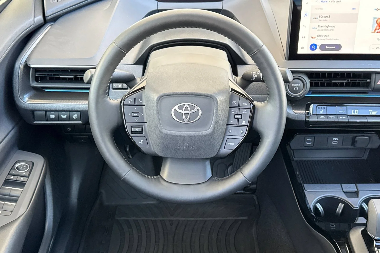 Used 2025 Off-white Toyota Nightshade image 14