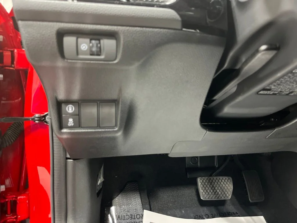 Used 2023 Rallye Red Honda EX image 13