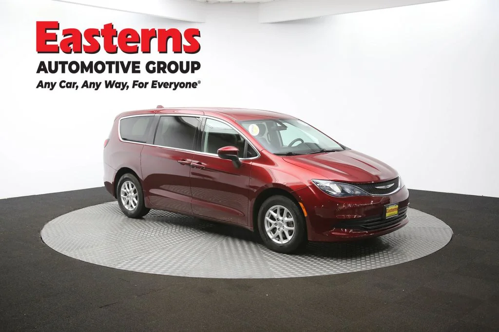 Used 2020 Red Chrysler LX image 48