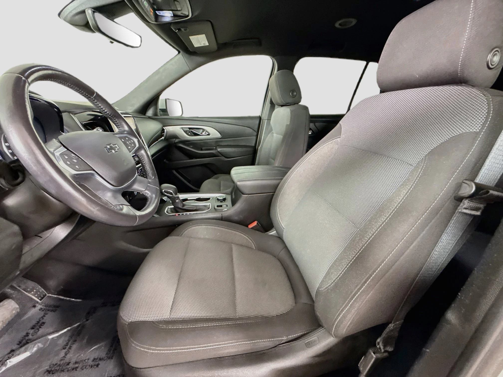 Used 2022 SILVER ICE METALLIC Chevrolet LT Cloth image 23
