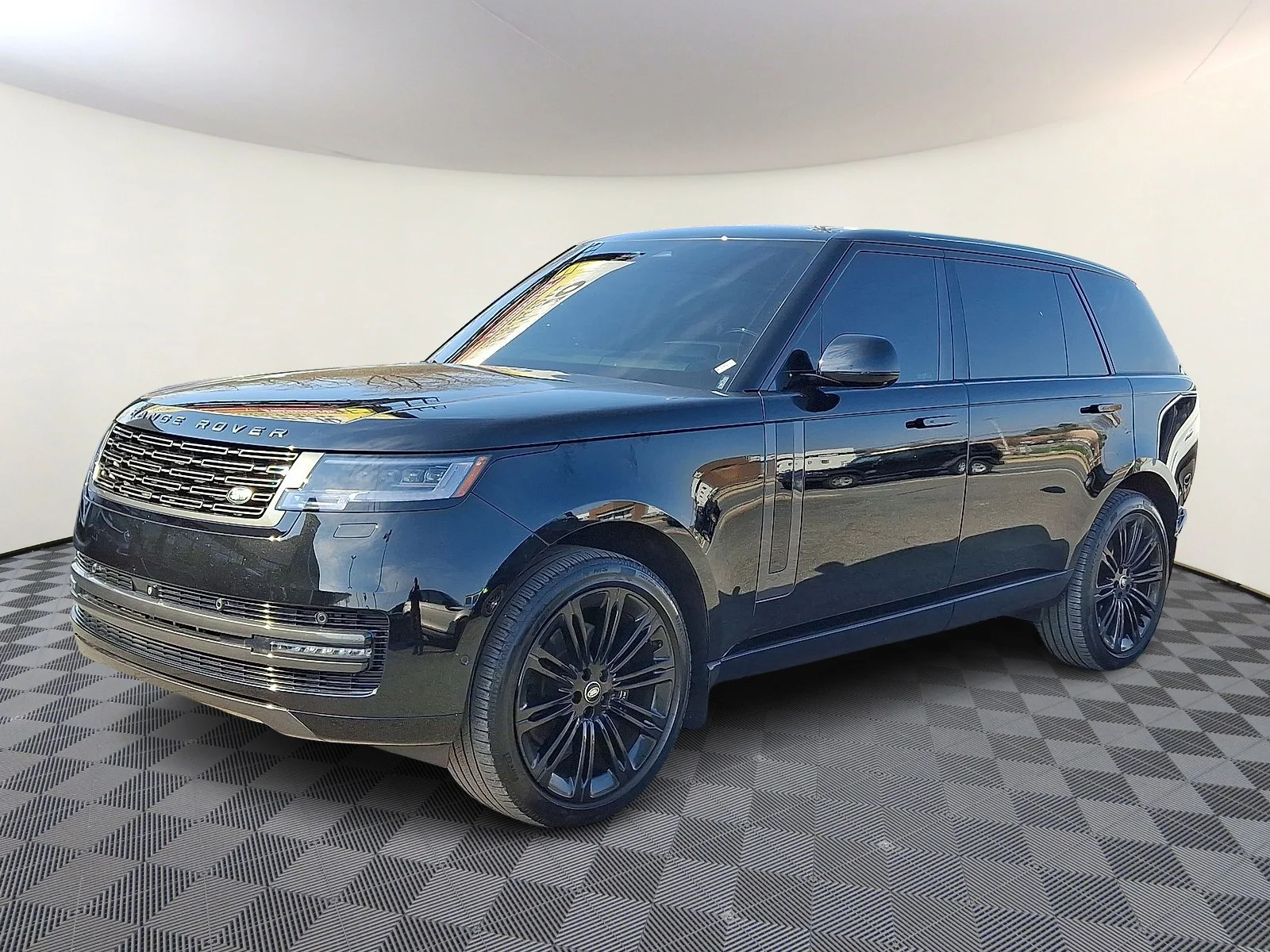 2025 Land Rover Range Rover 3.0 SE LWB 7's photo