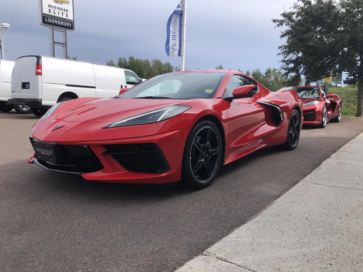 Used 2020 Red Chevrolet 2dr Stingray Cpe w/1LT image 4