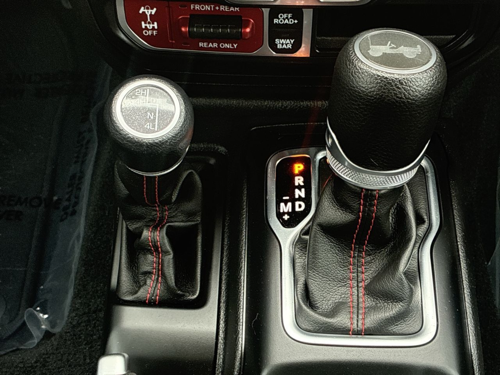 Used 2023 Silver Jeep Rubicon image 27