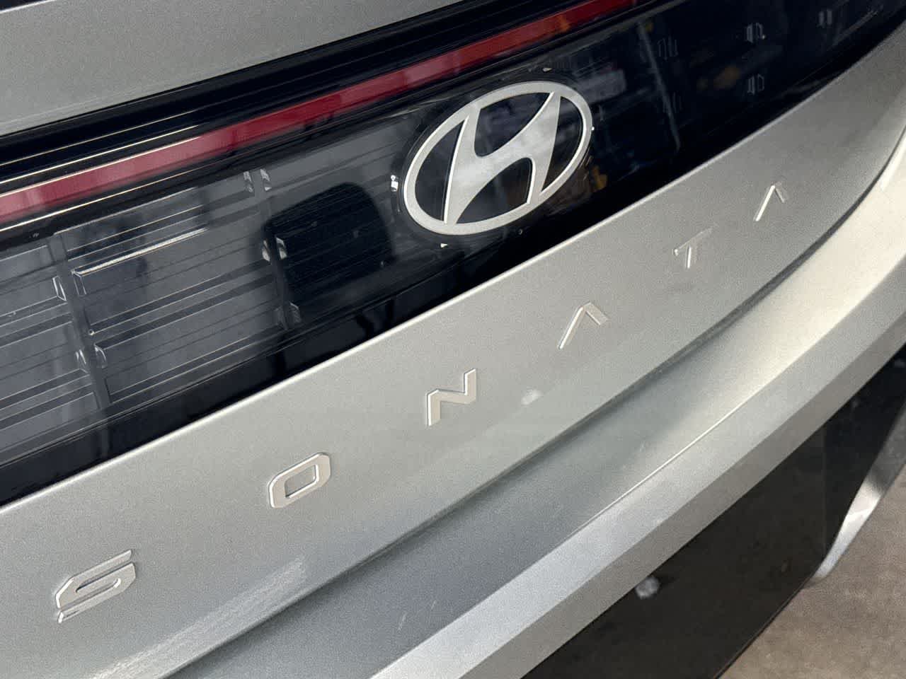 New 2026 Aero Silver Hyundai SEL Sport image 10