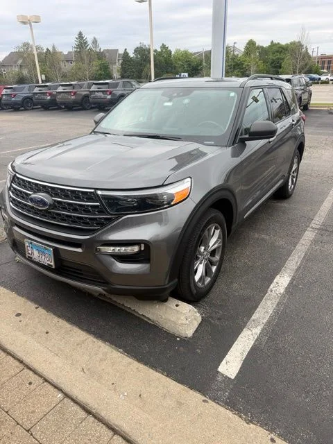2023 Ford Explorer XLT 4WD's photo
