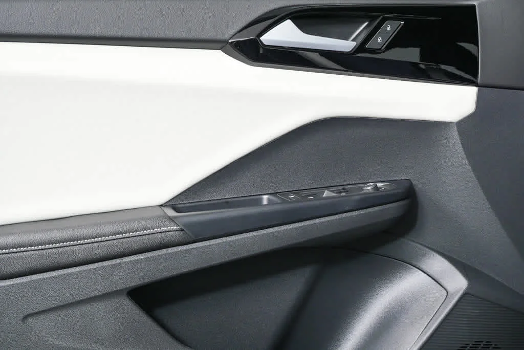 New 2026 Platinum Gray Metallic Volkswagen S image 6