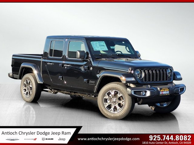 2026 Jeep Gladiator Sahara