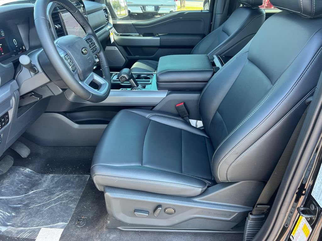 2025 Ford F-150 XLT - Photo 9