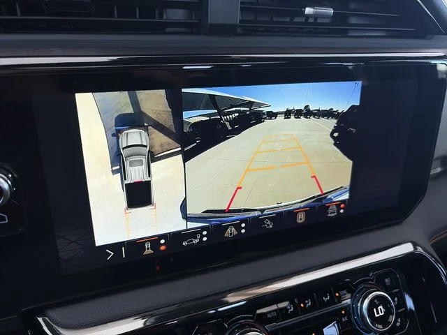 New 2026 White GMC AT4 image 24