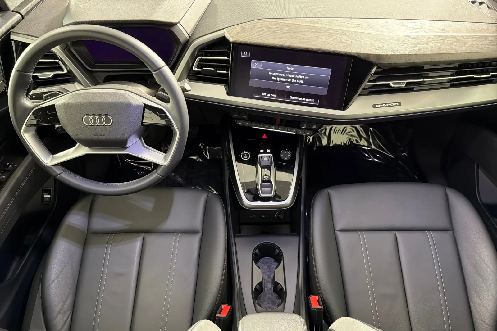 2025 Audi Q4 e-tron Premium - Photo 12