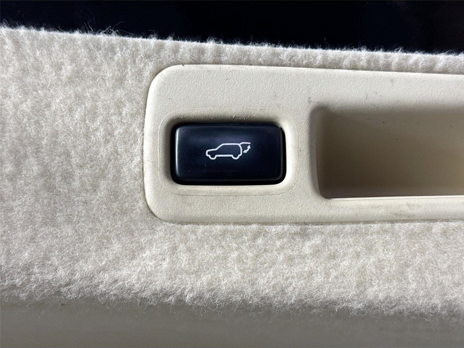 Used 2010 Obsidian Lexus 4DR FWD image 38