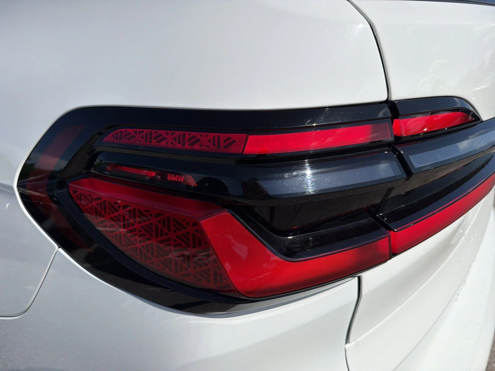 Certified Used 2024 Alpine White BMW M60i image 10