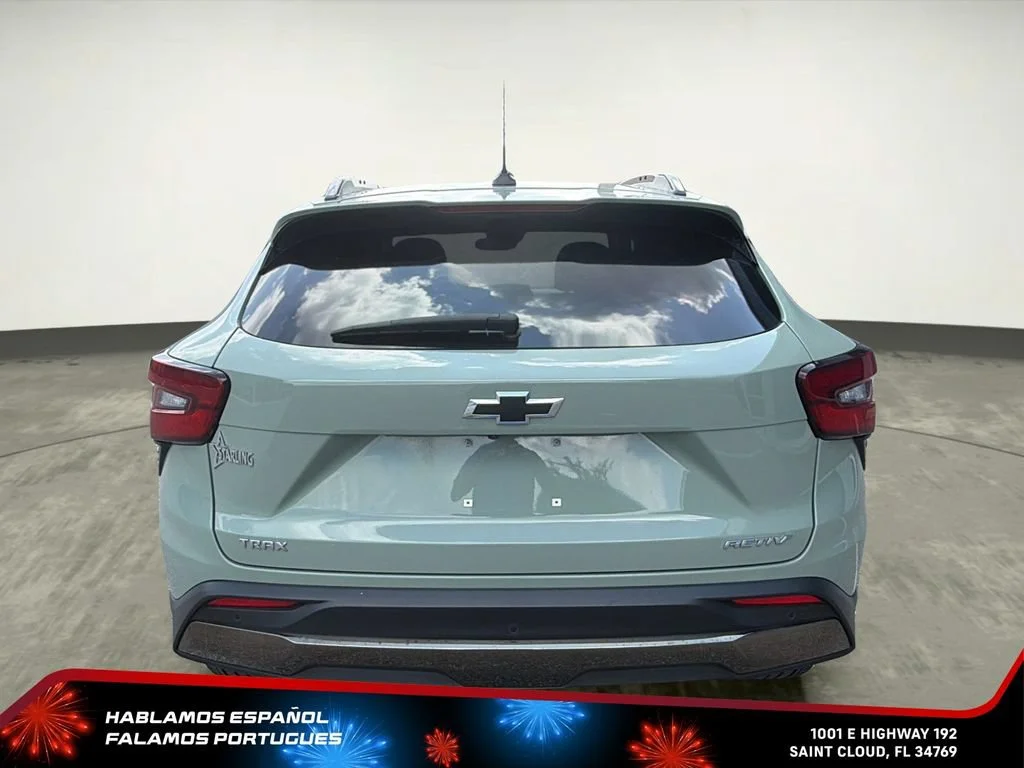 Used 2025 Cacti Green Chevrolet ACTIV image 5