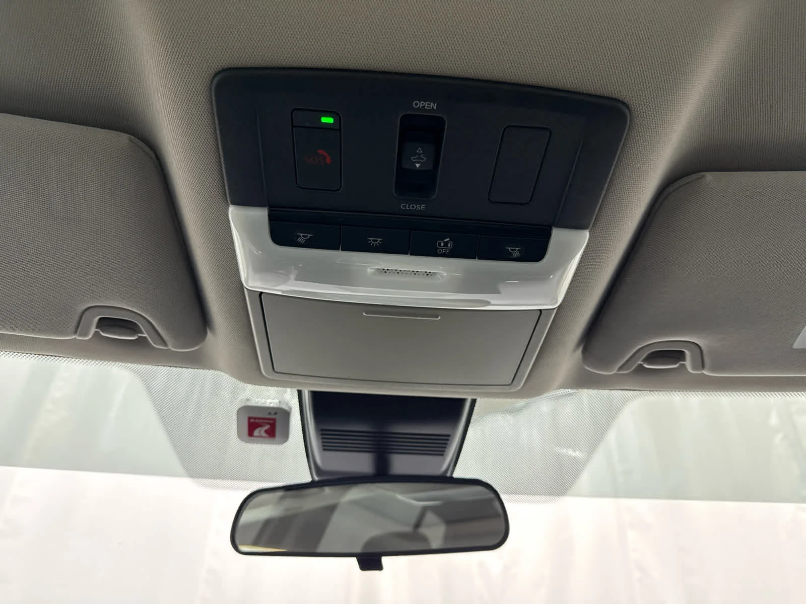 Used 2024 Gray Nissan SR Intelligent AWD image 22