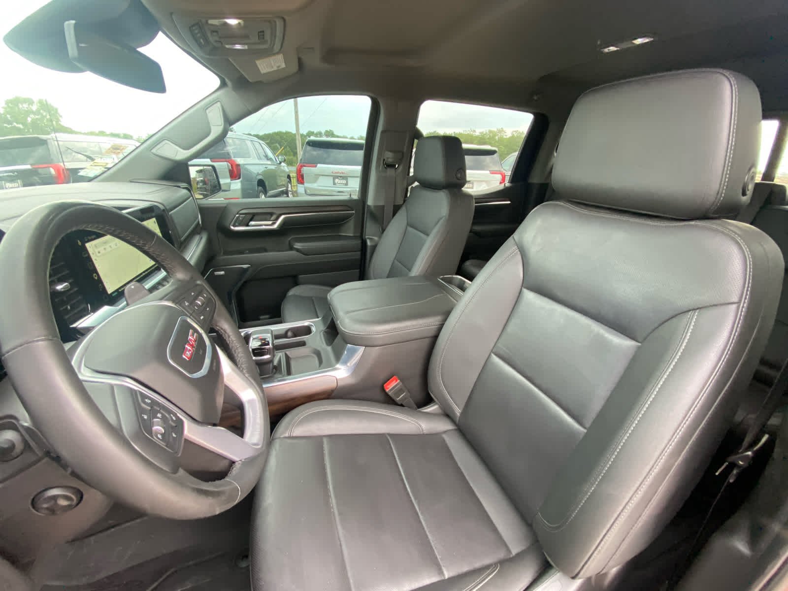 Used 2024 Volcanic Red Tintcoat GMC SLT image 22
