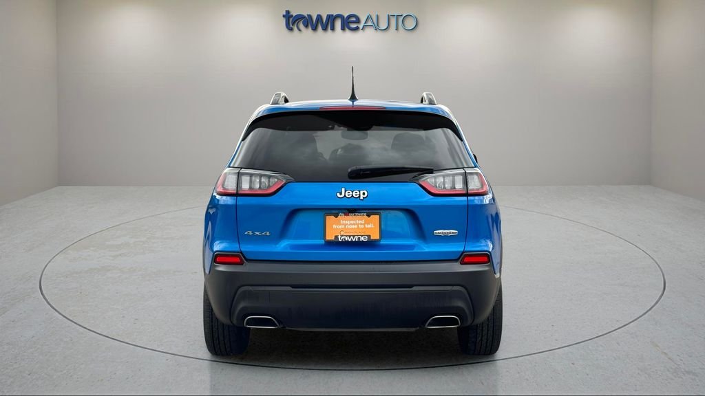 Used 2022 Blue Jeep Latitude Lux image 5