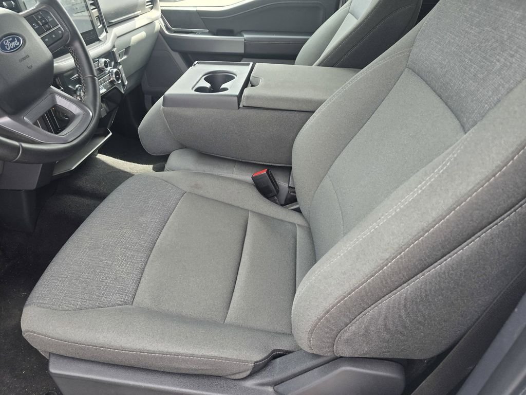 Used 2025 White Ford XLT image 19