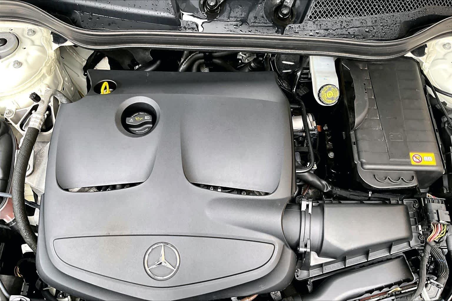 Used 2015 Cirrus White Mercedes-Benz GLA 250 image 52