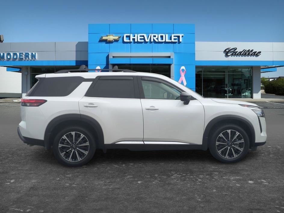 Certified Used 2026 Everest White Pearl Tricoat Nissan Platinum image 6