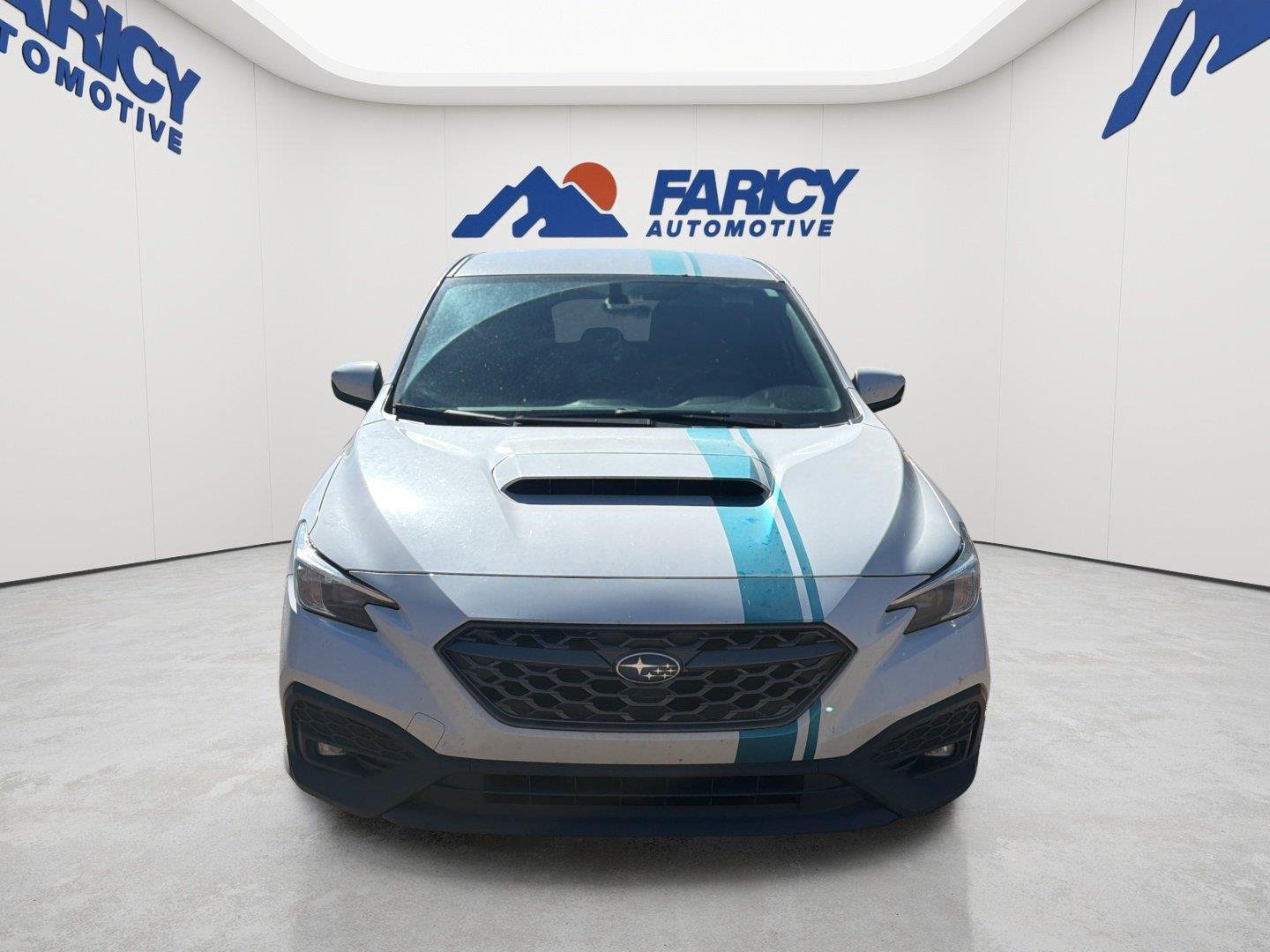 Used 2022 Ceramic White Subaru Premium image 9