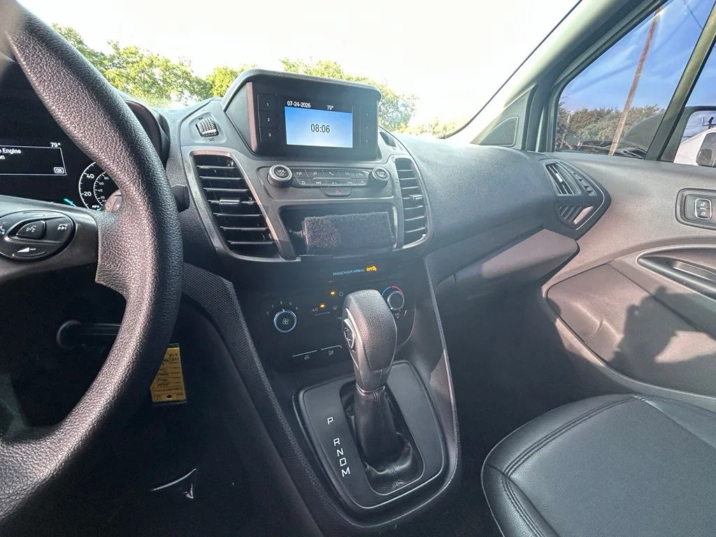 Used 2022 Frozen White Ford XL image 12