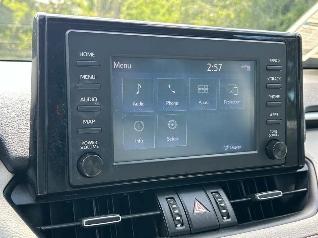 Certified Used 2019 Midnight Black Metallic Toyota XLE Premium image 33