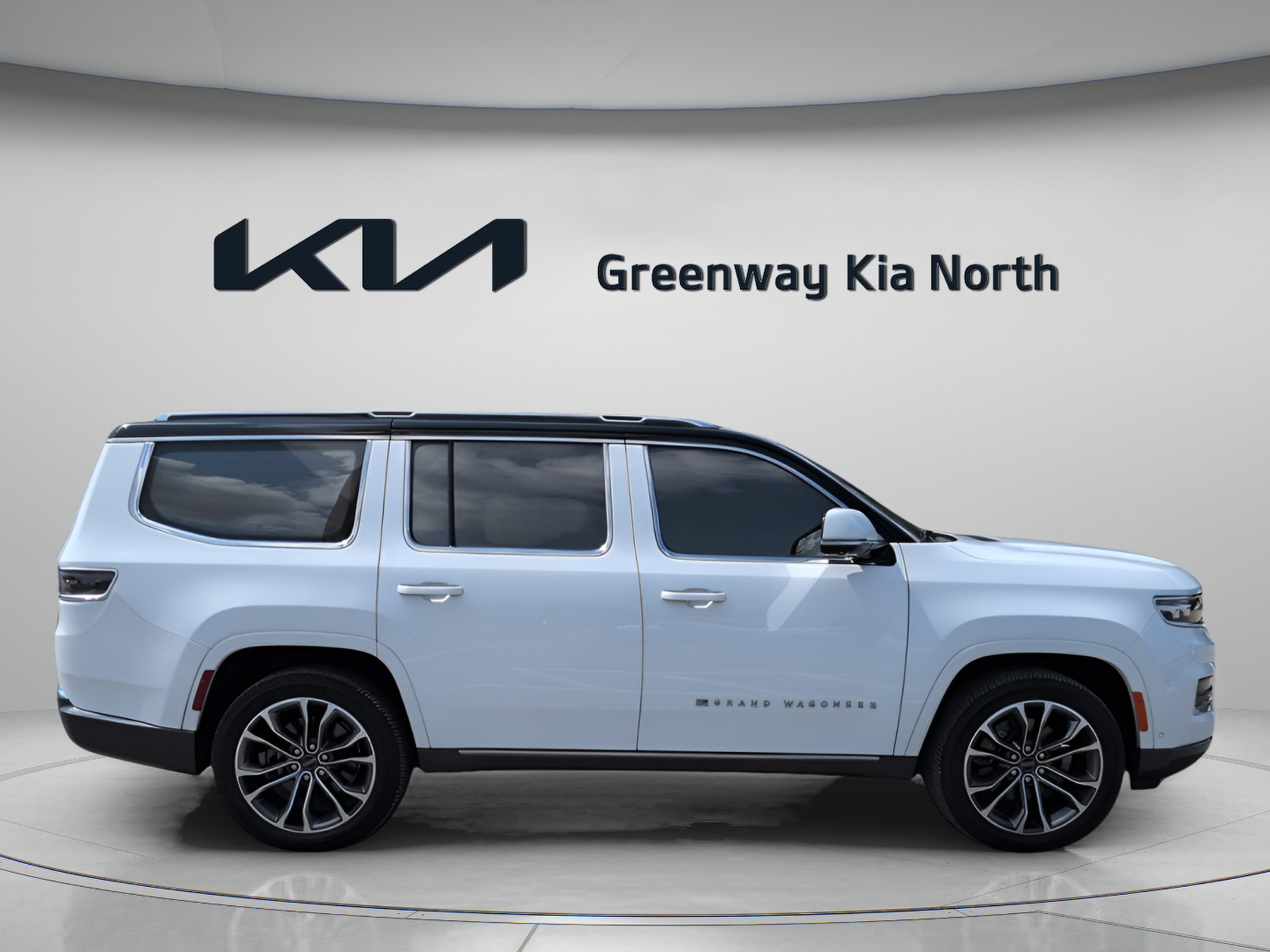 Used 2022 Bright White Clearcoat Jeep Series III image 9