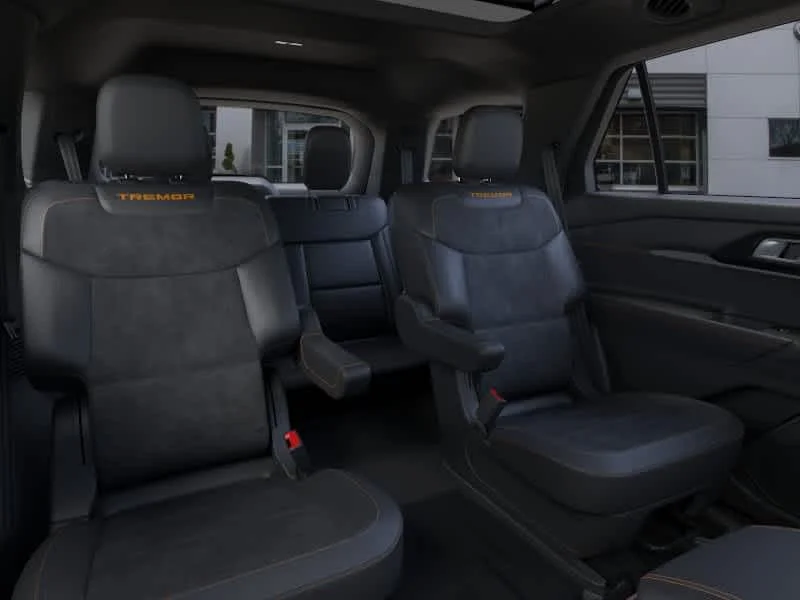 New 2026 Star White Met Tri-Coat Ford Tremor image 11