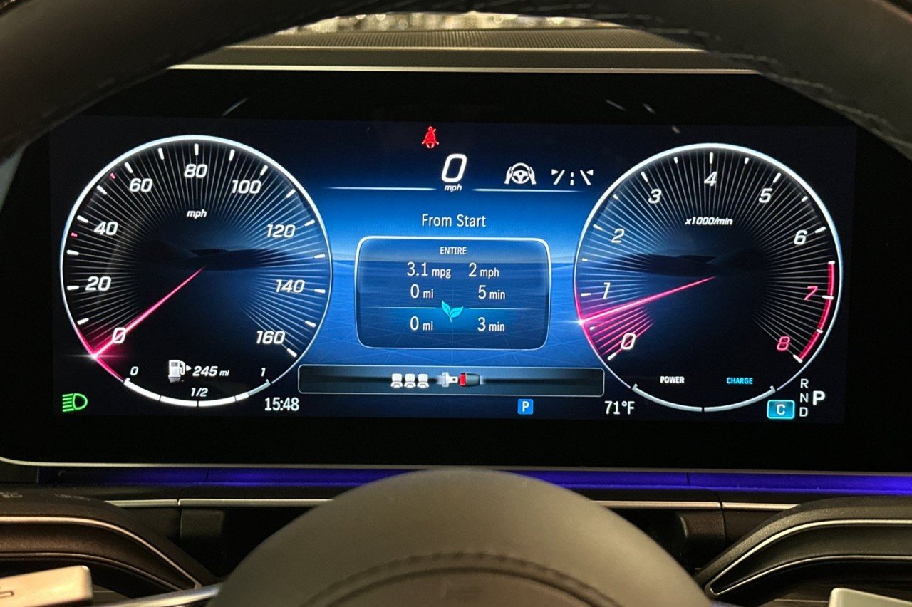 New 2026 MANUFAKTUR Moonlight White Metallic Mercedes-Benz Maybach GLS 600 4MATIC® SUV image 25